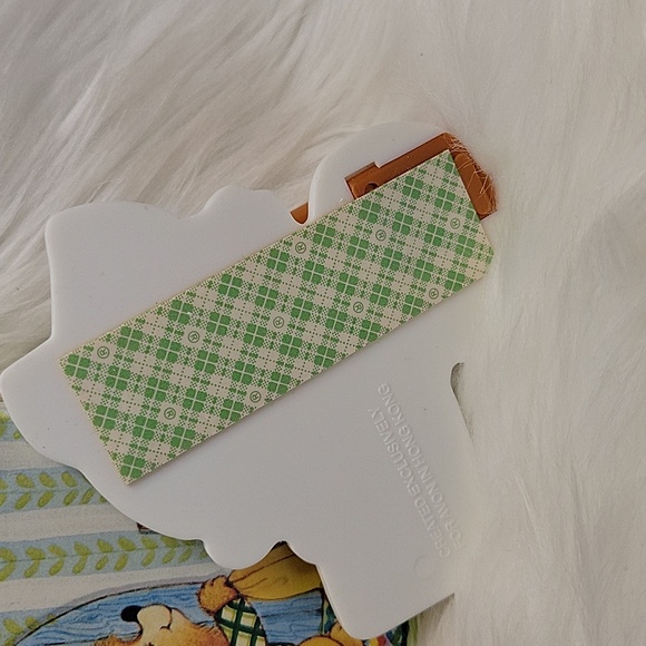 3/$25 Avon Vintage Wall Hook - Picture 2 of 4